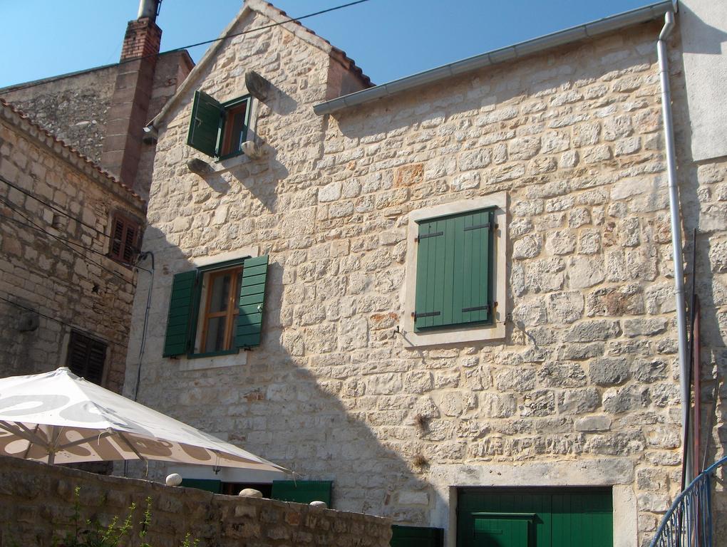Guest House Lucijo Vrboska Exterior foto
