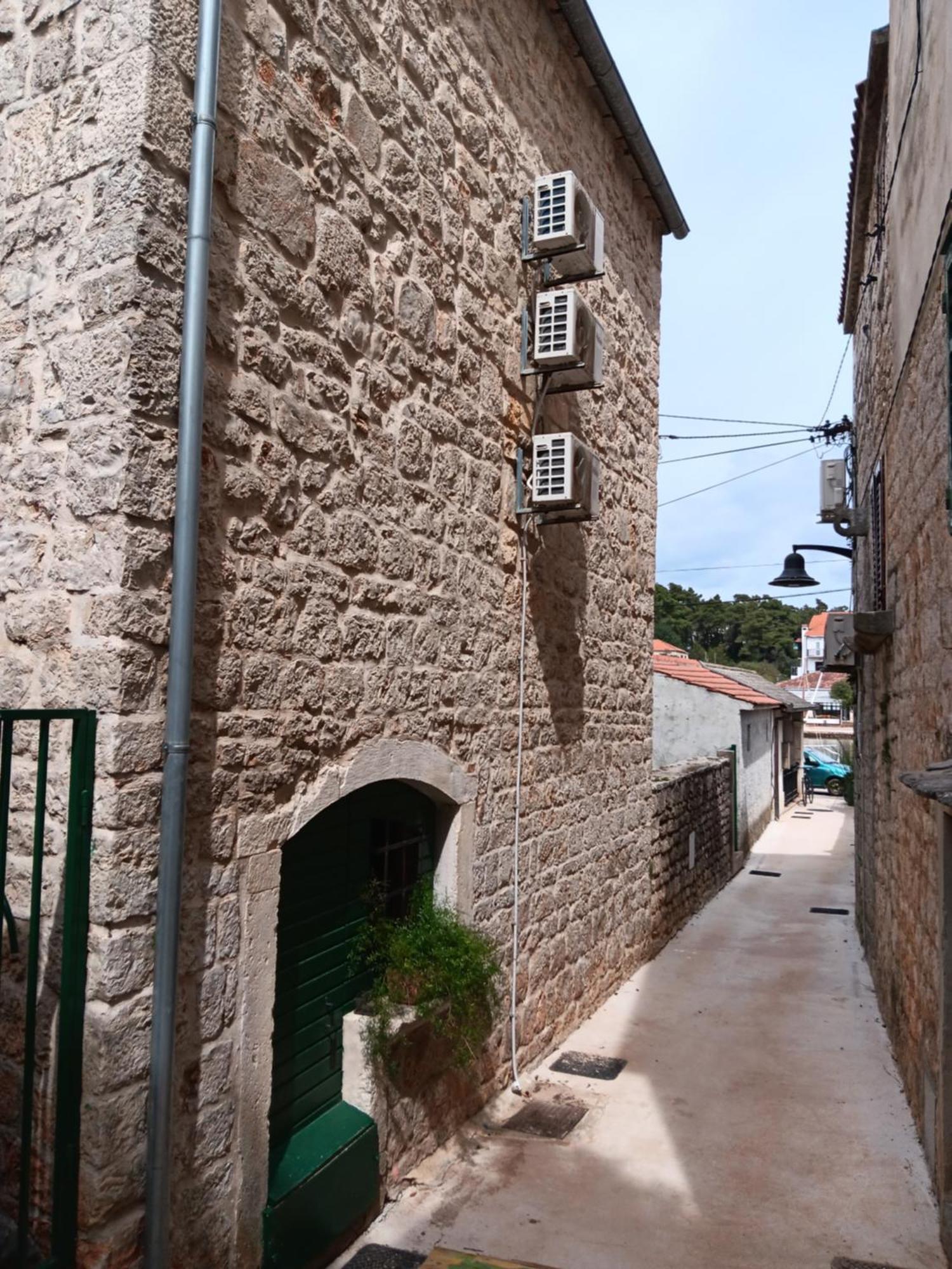 Guest House Lucijo Vrboska Zimmer foto